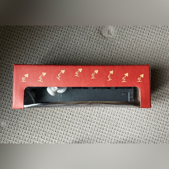 BNIB PIXAR animation studios limited edition desk lamp - Picture 3 of 4